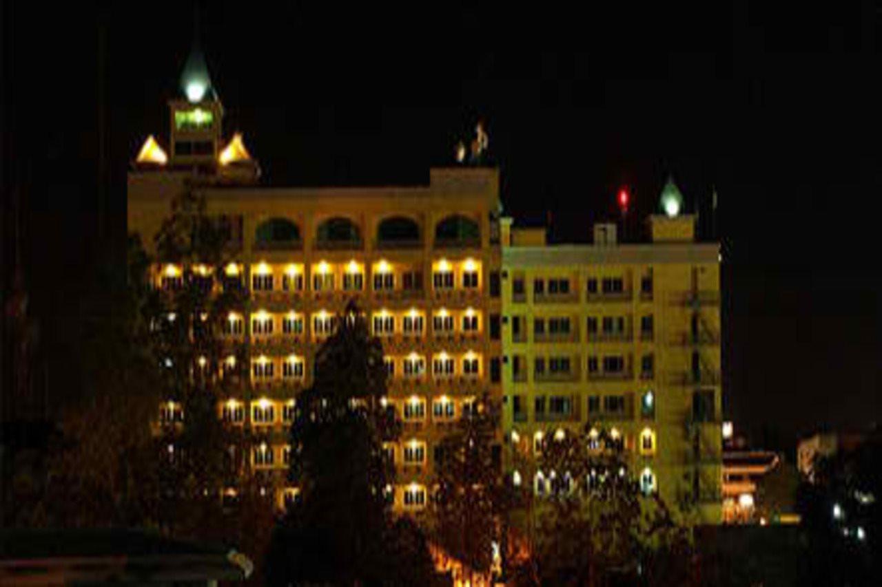 The Royal Mandaya Hotel Davao Экстерьер фото