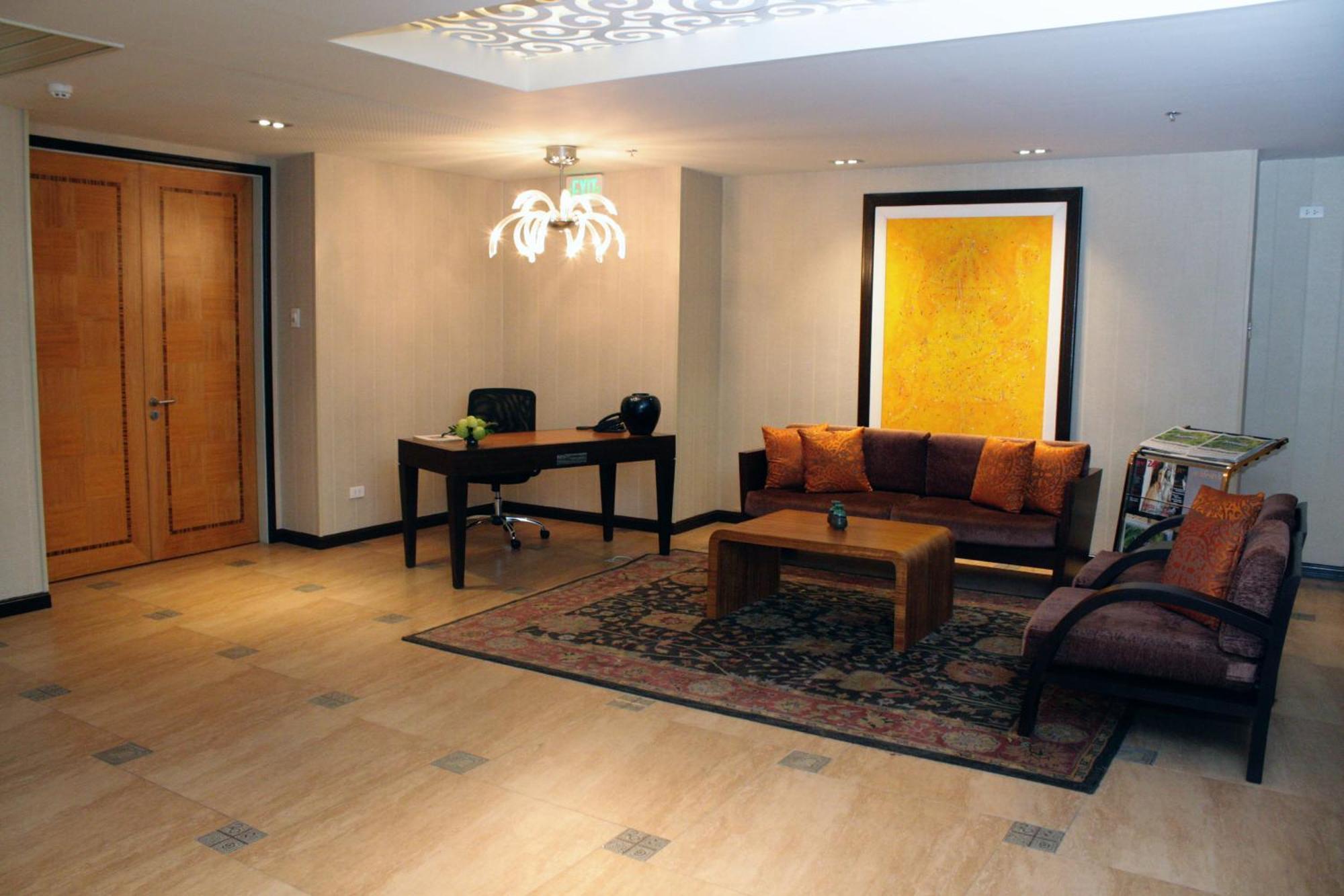 The Royal Mandaya Hotel Davao Экстерьер фото