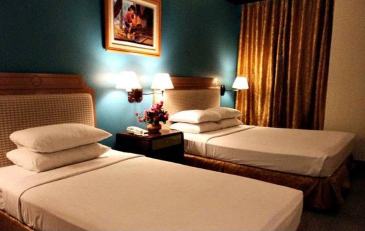 The Royal Mandaya Hotel Davao Экстерьер фото