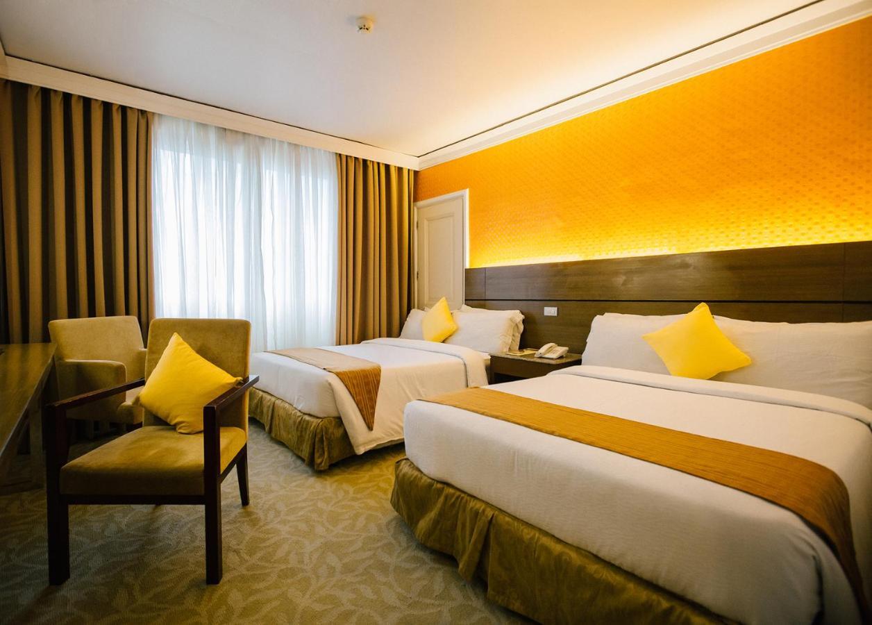 The Royal Mandaya Hotel Davao Экстерьер фото